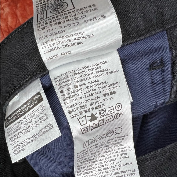 Lot of 3 Pairs of Levi’s Workwear Straight Fit 36x34 Pants, Brown, Tan, Black - Picture 10 of 10